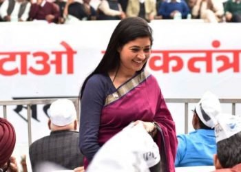 مسلم لڑکے سے ملنے پر الکا لانبا کو مارنے کی دھمکی‘مقدمہ درج