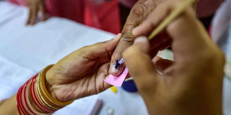 آسام میں بی جے پی کااشتہار ،8 اخباروں کو نوٹس