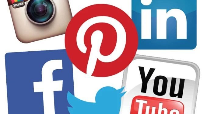 خبردار! فیس بک ، انسٹا گرام اور لنکڈان جیسی کمپنیاں اپنے صارفین  کا80 فیصد ڈیٹا تیسری پارٹی  کو فروخت کررہی ہیں