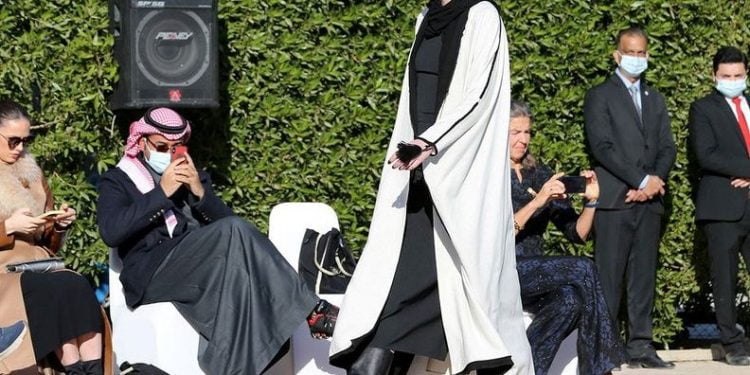 ’جدید اسلام ‘کی طرف گامزن سعودی عرب میں شاندار فیشن شو