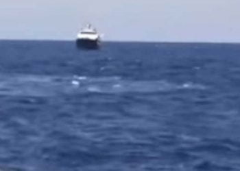 لیبیا میں کشتی ڈوبنے سے 130 پناہ گزینوں کی موت کا خدشہ