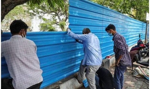 کورونا سے یوپی ہلکان ،ٹین شیڈ سے لکھنؤ کے سب سے بڑے شمشان گھاٹ کی گھیرا بندی