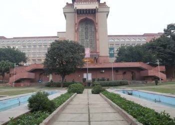 عام آدمی دربدر-ججوں کا اشوکاہوٹل میں کووڈ اسپتال