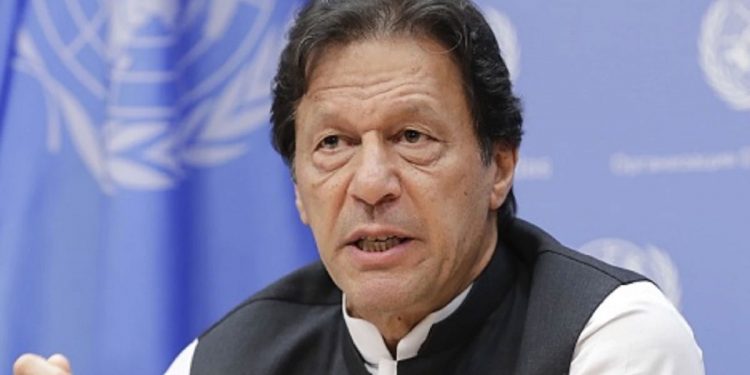 کورونا ہاہا کارکی چیخیں سرحد پار بھی سنائی دیں، پاکستان نے دعا کیلئے اٹھائے ہاتھ