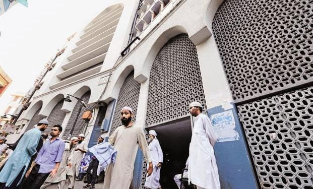 رمضان کے دوران مرکز میں ایک وقت میں 50 افراد کو نماز ادا کرنے کی اجازت