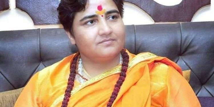 پینلسٹ نے پرگیہ ٹھاکر کو بتایادہشت گرد ،تولیفٹیننٹ جنرل(ر)بخشی کو طیش آگیا