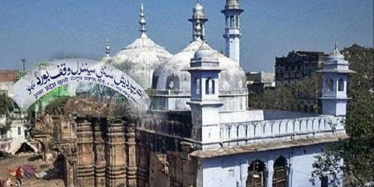 گیان واپی مسجد معاملہ: سنی وقف بورڈ عدالتی فیصلے کو چیلنج کرے گا