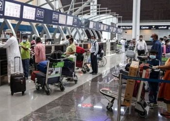 عمان میں بھارت،پاکستان،بنگلہ دیش سے آنے والے مسافروں کے داخلےپر پابندی