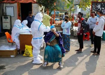 کورونا کی طوفانی رفتار! اترپردیش کے تمام اضلاع میں حکم امتناعی ،تقریبات پر روک