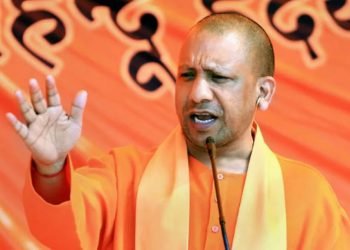 رمضان پر یوگی نے کہا، انسان ہے تو عقیدہ ہے