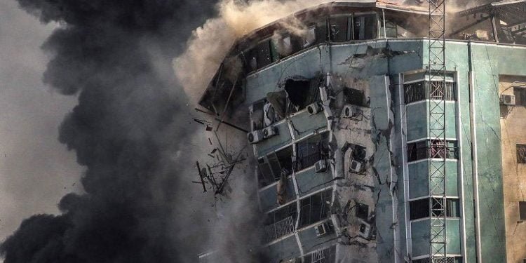 نہتے فلسطینیوں پر اسرائیلی فوج کی فائرنگ، متعدد شہید،سیکڑوں زخمی