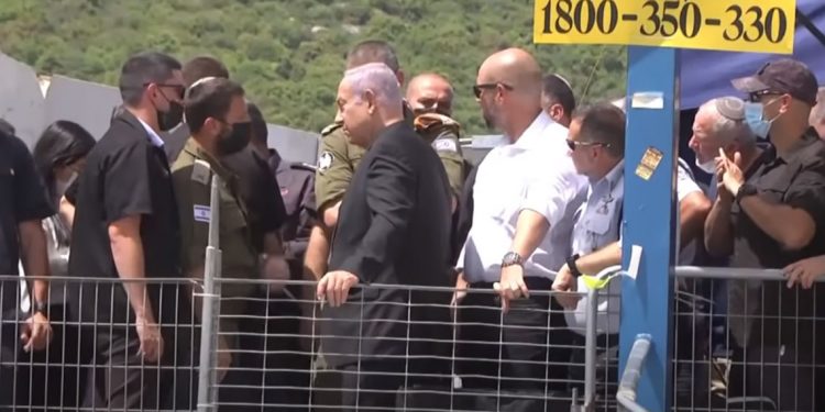 بھگدڑ حادثے کے بعد اسرائیلی شہریوں کا گالیوں سے نیتن یاہو کا استقبال