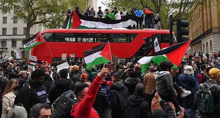 جب لندن کی فضا اللہ اکبر کے نعروں سے گونج اٹھی