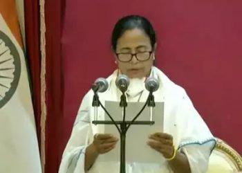 ممتا نے تیسری بار وزیراعلیٰ کے عہدے کا حلف لیا