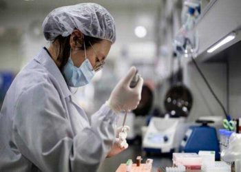 ’کووڈ 26-، کووڈ 32-‘کا سامنا کرنے کو تیاررہیں:امریکی ماہرین کا انتباہ