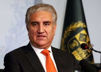 عمران خان سرکار نے سپر پاورامریکہ کو انگوٹھا دکھادیا