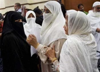 کیا خواتین میں عقل کم ہوتی ہے اور دین بھی؟