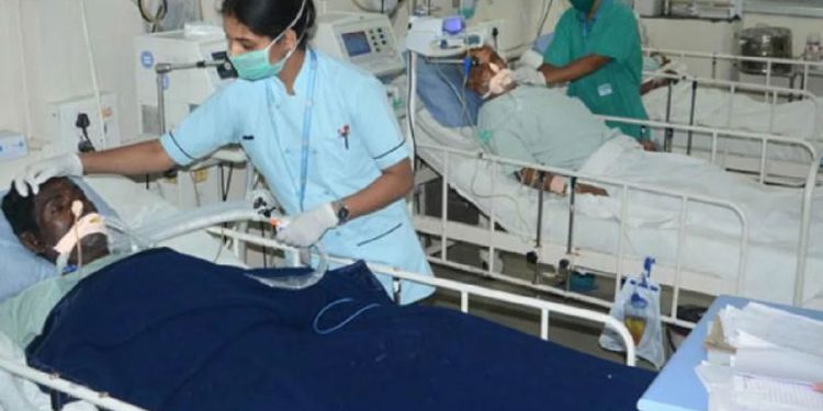 گراؤنڈ رپورٹ: نجی اسپتالوں میں رات کو ہورہا ہے بڑا کھیل !