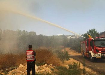 مقبوضہ القدس کے نواح میں شدید آگ بھڑک اٹھی،آبادی کا انخلا