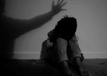 بچوں پہ تشدد نہ کریں