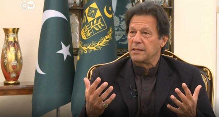 بھارت کشمیر پر روڈ میپ دے ،ہم بات چیت کو تیار:عمران خان