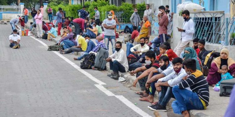 دوسری لہر میں ایک کروڑ سے زیادہ بے روزگار