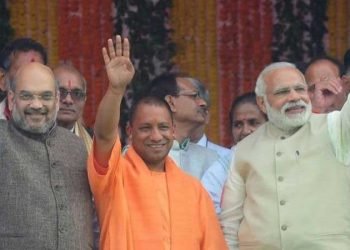 امت شاہ اور مودی کے لیے یوگی چیلنج بن گئے ہیں!