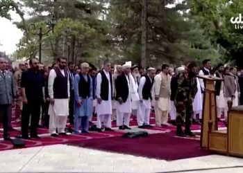 نماز عیدالاضحی کے دوران افغان صدارتی محل پر راکٹ حملے