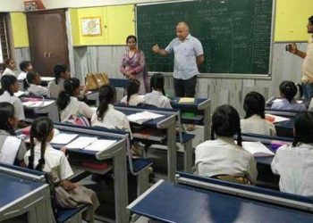 کیجریوال سرکار کیوں اردو کے پیچھے پڑی ہے
