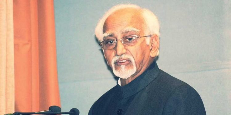 5 اگست کے فیصلوں نے کشمیر مسئلہ کو مزید پیچیدہ بنا دیا: حامد انصاری