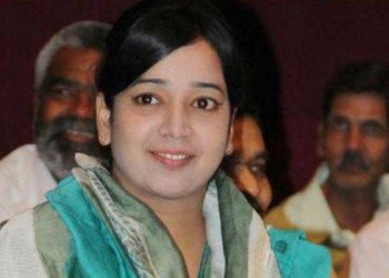 کانگریس کی سابق کونسلر عشرت جہاں نے مانگی ضمانت کہا- کیا سیاسی وابستگی رکھنا غلط ہے؟