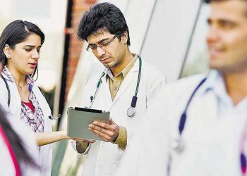 مودی سرکار کا داؤ،میڈیکل کورسز میں او بی سی کو27فیصد ریزرویشن