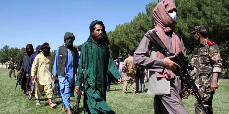 افغانستان میں طالبان چین کی سرحد تک پہنچ گئے