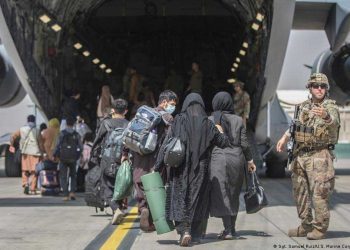 افغانستان: کیا انخلاء کی مقررہ تاریخ میں توسیع کی جائے گی؟