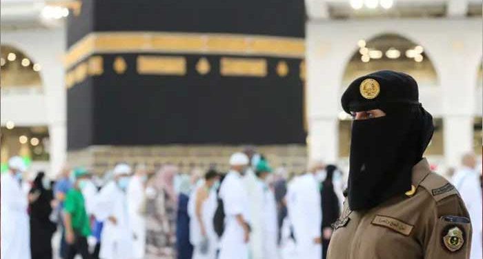 حرم شریف میں 20 خواتین اعلیٰ عہدوں پر تعینات