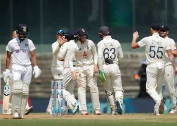 ہندوستانی بیٹنگ پھر ناکام،انگلینڈ کے ہاتھوں بدترین شکست