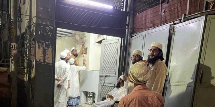 بریکنگ نیوز:مولانا سعد مرکز نظام الدین کے گھر کا تالہ کھول دیا گیا