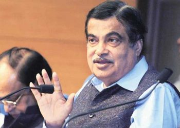 گڈکری نے پھر کی نہرو کی تعریف ،بی جے پی قیادت کو نصیحت!
