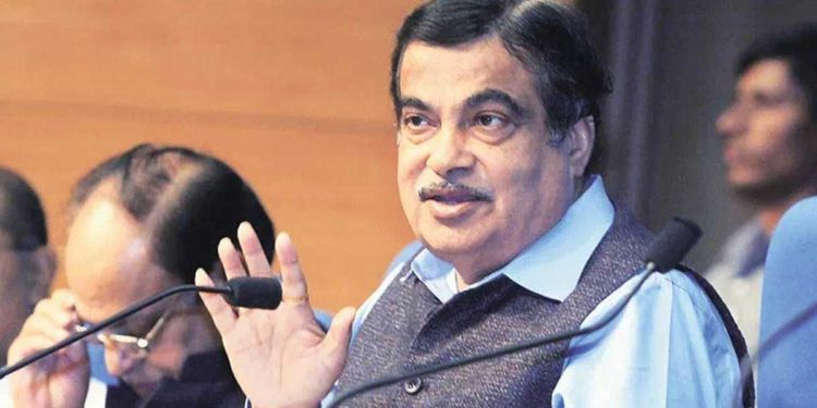 گڈکری نے پھر کی نہرو کی تعریف ،بی جے پی قیادت کو نصیحت!