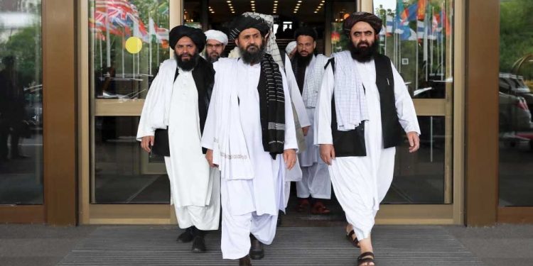 کسی کی ڈکٹیشن قبول نہیں، کابل انتظامیہ امن نہیں چاہتی:طالبان