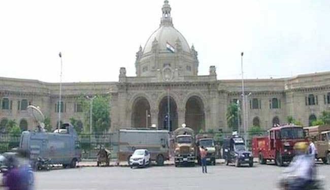 یوپی: ’ابا جان‘پرایس پی ممبران اسمبلی کا قانون ساز کونسل میں ہنگامہ
