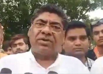 بی جے پی نیتا بولے:’سستا پٹرول چاہئے تو افغانستان چلے جاؤ،ویڈیو ہوئی وائرل