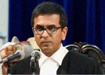 سپریم کورٹ کے جج نے کہا،دانشور حضرات سرکار کے جھوٹ کا پردہ فاش کریں