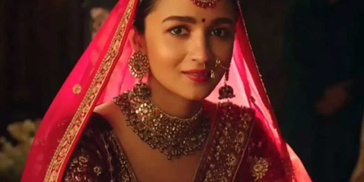 عالیہ بھٹ سے ریڈیکل ہندو کیوں ناراض ہیں!