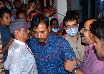 علی گڑھ  میں بی جے پی لیڈر کو گرفتار کرنے پہنچی بنگال پولیس کی پٹائی