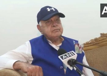 طالبان کے ساتھ تعلقات رکھنے میں نقصان نہیں: فاروق عبداللہ