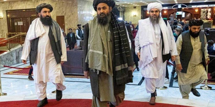 طالبان کی عبوری حکومت میں پھوٹ ، ملا غنی برادر نے کابل چھوڑ دیا : ذرائع