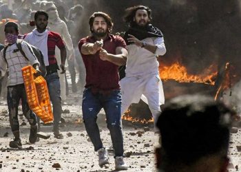 دہلی فساد کے ’پوسٹر بوائے‘ شاہ رخ خاں کی الزامات خارج کرنے کی مانگ