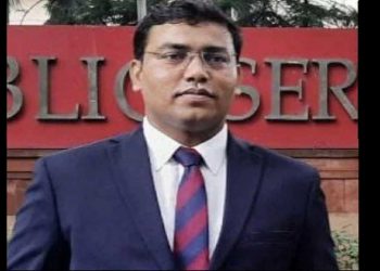 یو پی ایس سی 2020:کبھی اسکول میں چائے پکوڑے بیچتے تھے الطاف شیخ، اب بنے آئی پی ایس افسر