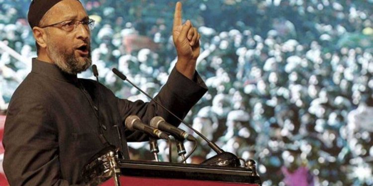 گھر میں توڑ پھوڑ پر اویسی کا جواب، صرف موت مجھے روک سکتی ہے تمہاری حرکتیں نہیں